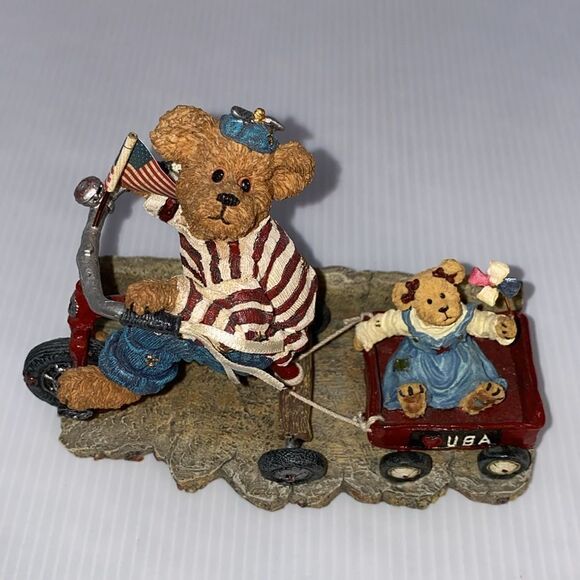 Boyds Bears & Friends Ross With Betsy Everybody Loves A Parade 2001 Style#227809 - Picture 9 of 9